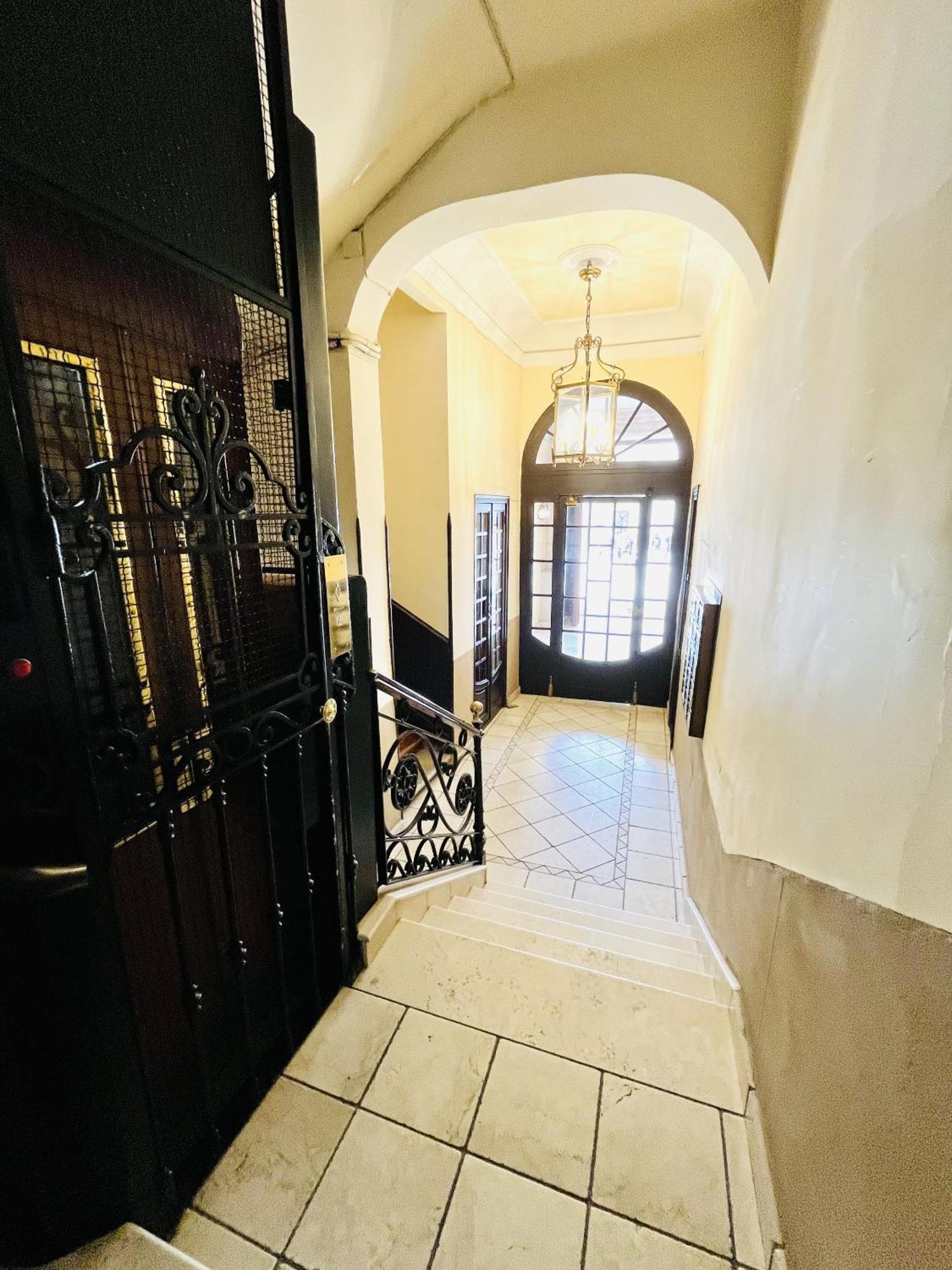 Dplace To Be - Amazing Apartments In Historic Center Μαδρίτη Εξωτερικό φωτογραφία