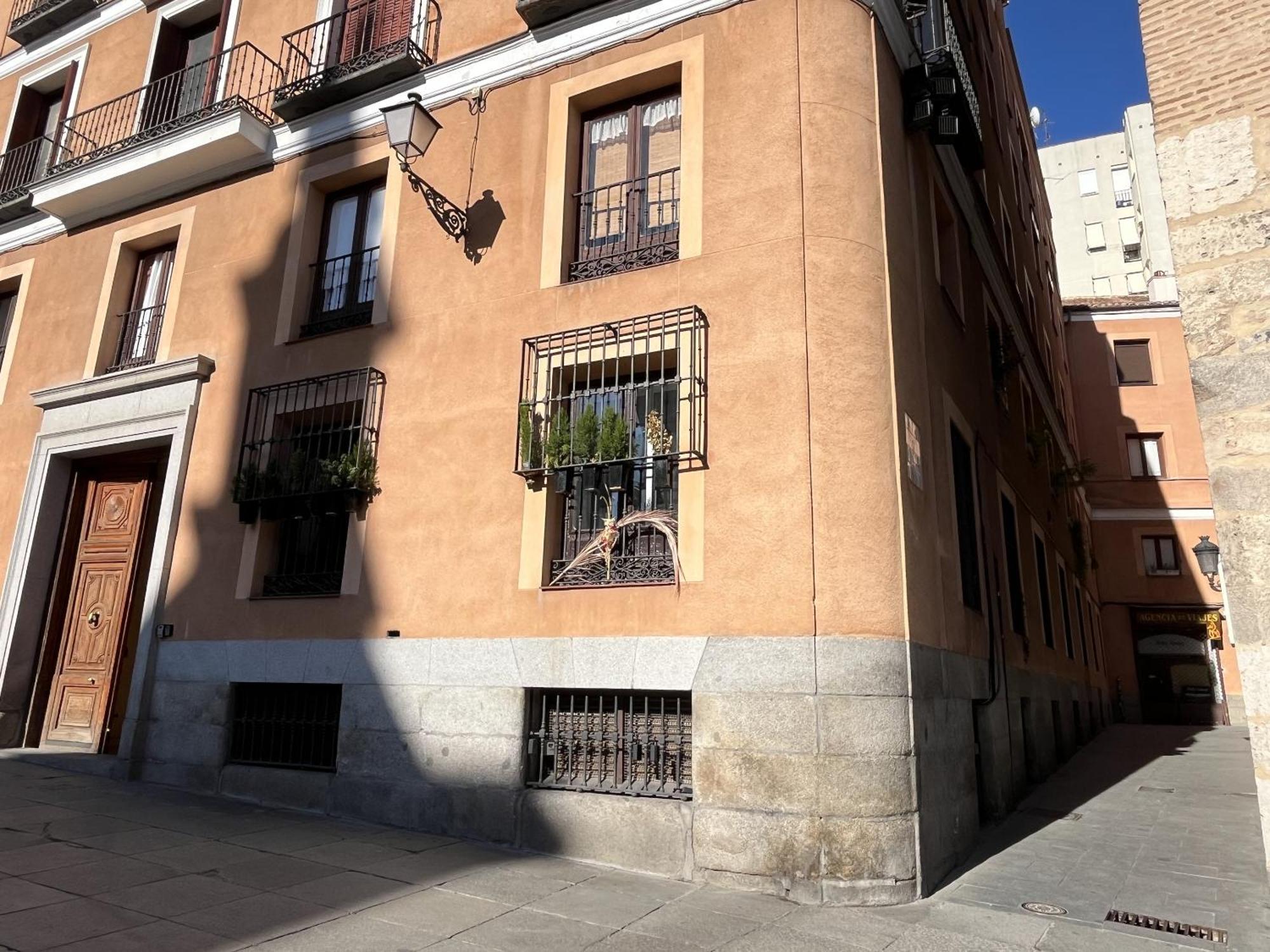 Dplace To Be - Amazing Apartments In Historic Center Μαδρίτη Εξωτερικό φωτογραφία